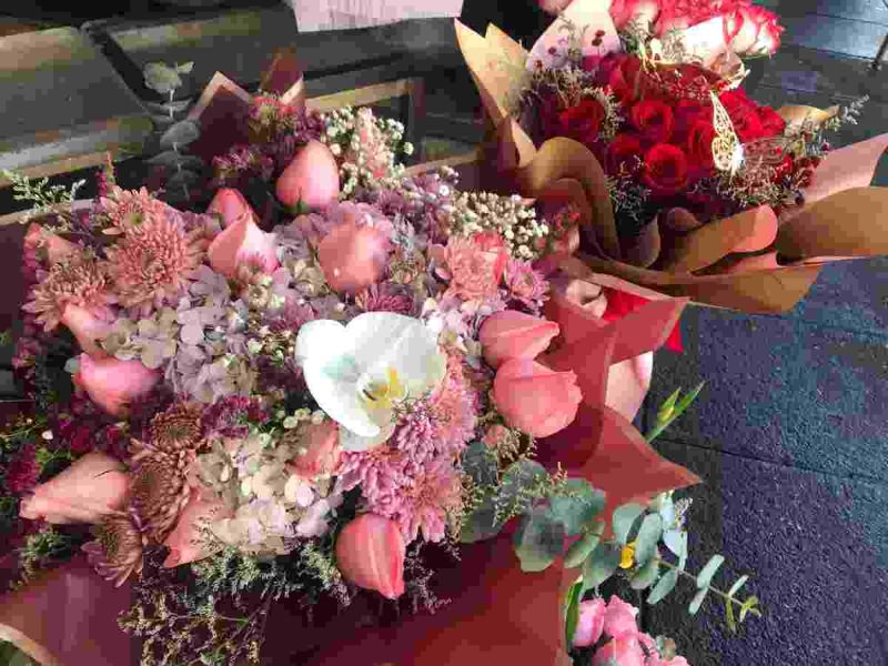Mercado de flores de San Ángel 'salva' a enamorados en San Valentín